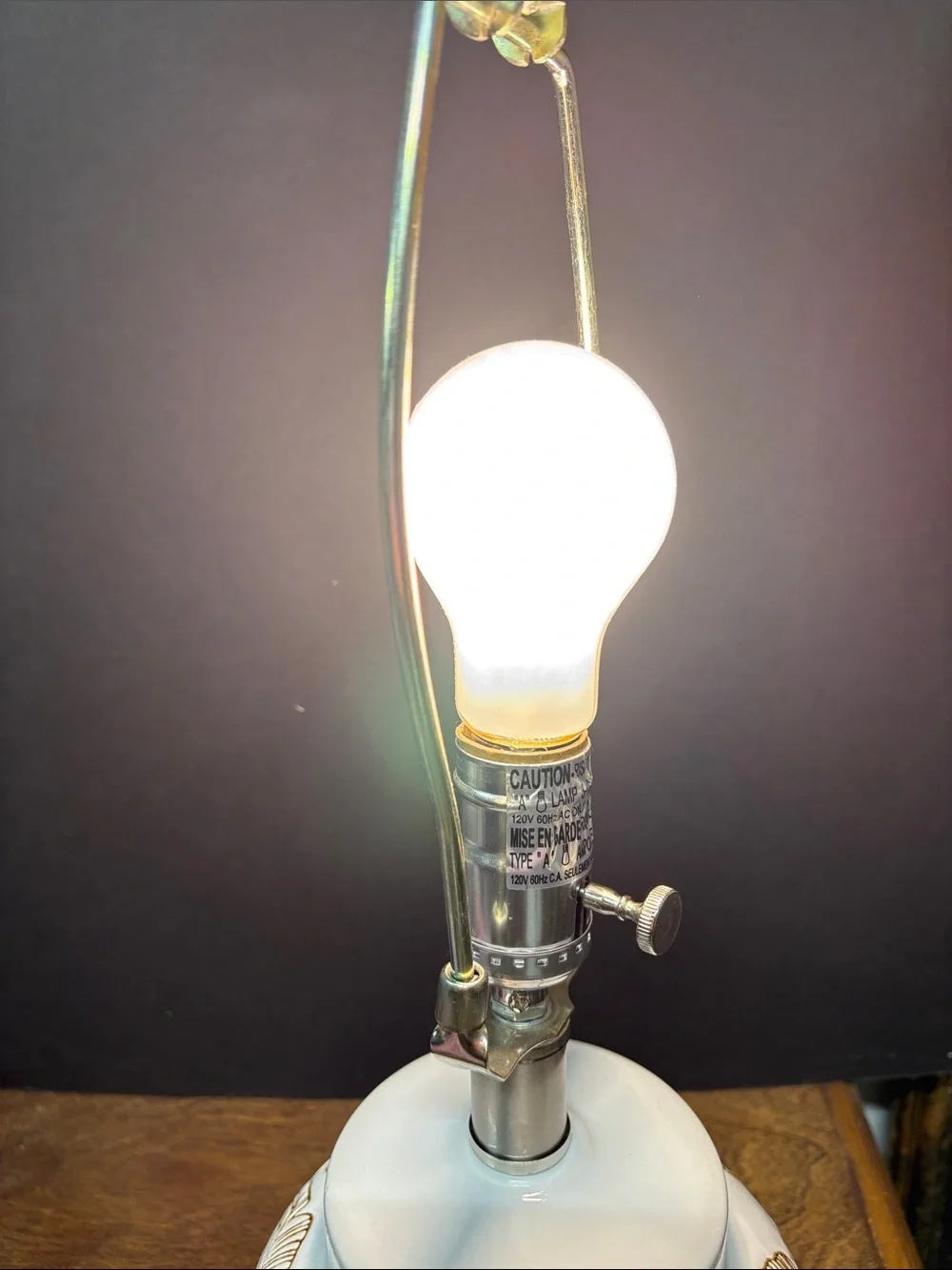 White Ceramic Table Lamp with Leaf Motif